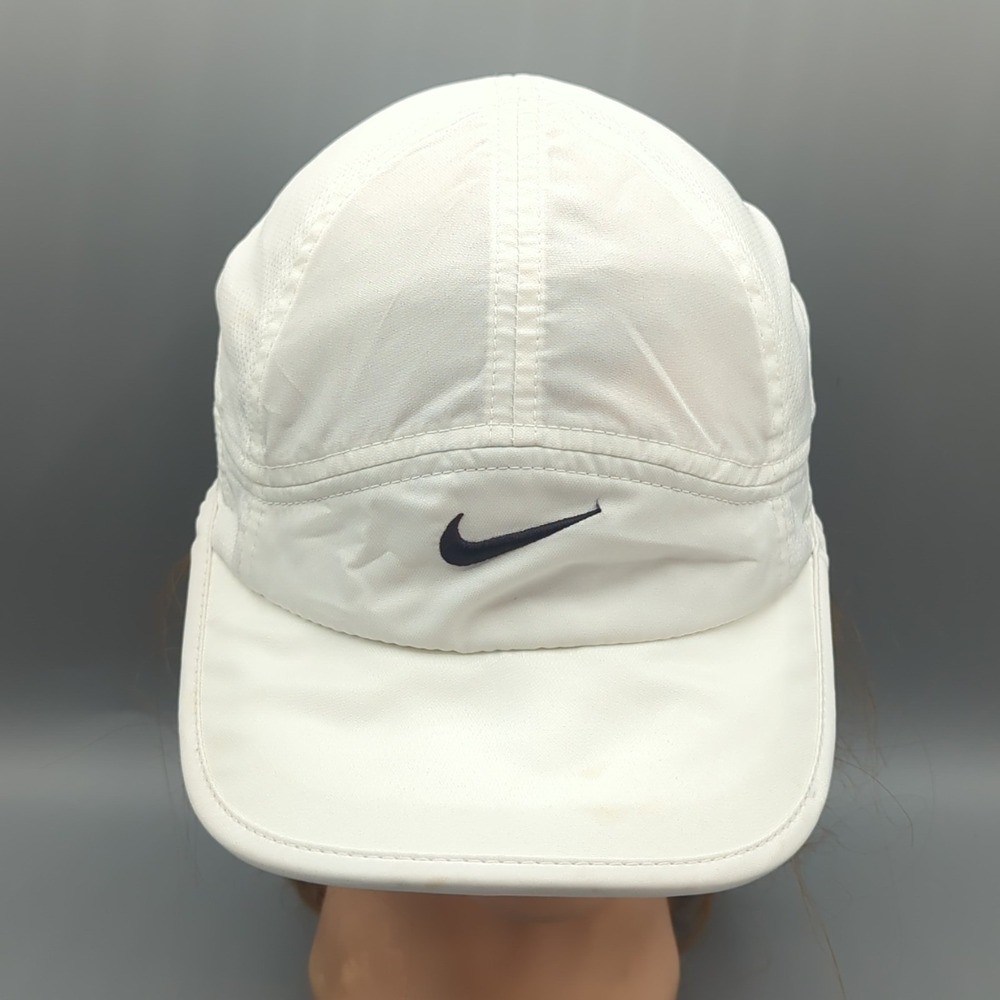 Nike 7 Panel Hat Cap Strap Back White Featherlight Dri-FIT Running One Size